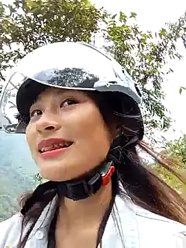 trieungoclnt online show from October 2025 05:10:01 AM