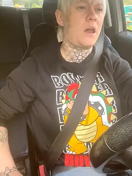 poussichienne online show from October 2025 10:46:02 AM