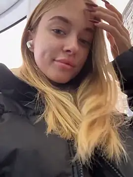 Snapshot of enjoy_my_beauty chatting on November 2025 07:05:02 AM enjoy my beauty online show from November 2025 07:05:02 AM