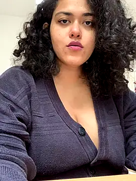 Curvydesifromgermany online show from October 2025 12:36:01 PM