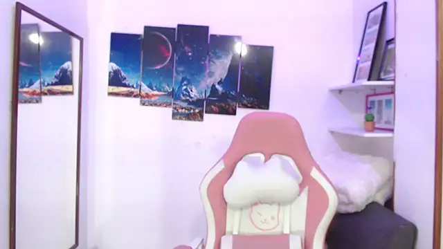 EmmaMyerss  online show from January 2025 12:54:01 AM