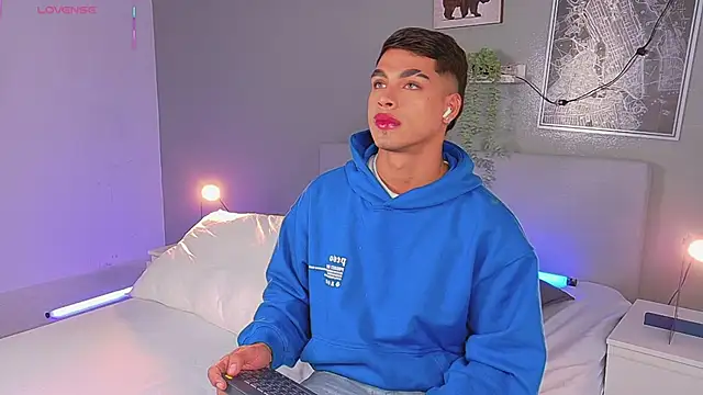 Snapshot of Ken-boy_ chatting on October 2025 11:38:02 AM Ken-boy online show from October 2025 11:38:02 AM