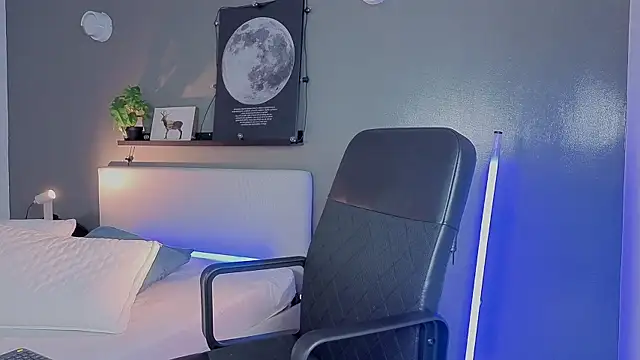 Snapshot of Ken-boy_ chatting on October 2025 12:04:02 PM Ken-boy online show from October 2025 12:04:02 PM