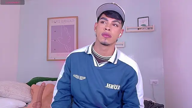 Snapshot of Ken-boy_ chatting on November 2025 01:23:02 PM Ken-boy online show from November 2025 01:23:02 PM