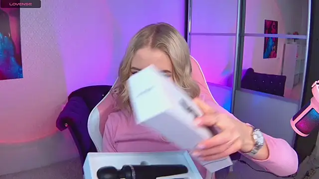 Selenatrend online show from December 2024 12:18:02 PM