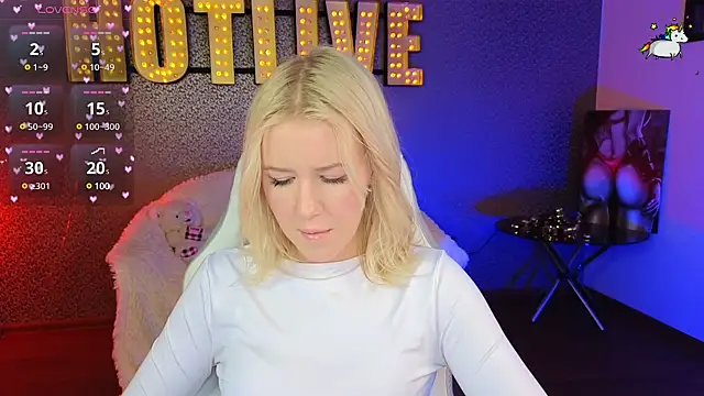 Selenatrend online show from February 2025 09:54:01 AM