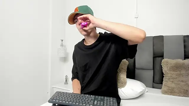 Dei v 48 online show from February 2025 07:52:02 PM