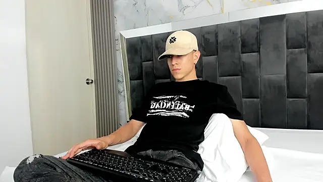 Dei v 48 online show from February 2025 10:31:02 PM