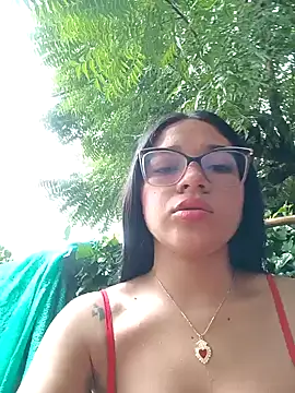 -VICKKY online show from January 2025 01:26:01 PM