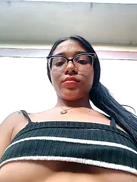 -VICKKY online show from January 2025 10:26:01 PM