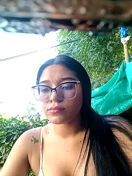 -VICKKY online show from January 2025 07:39:02 PM