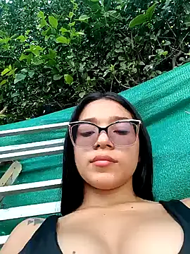 -VICKKY online show from January 2025 07:07:02 PM