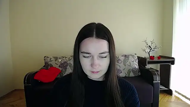 Pretty shy online show from October 2025 08:21:01 AM