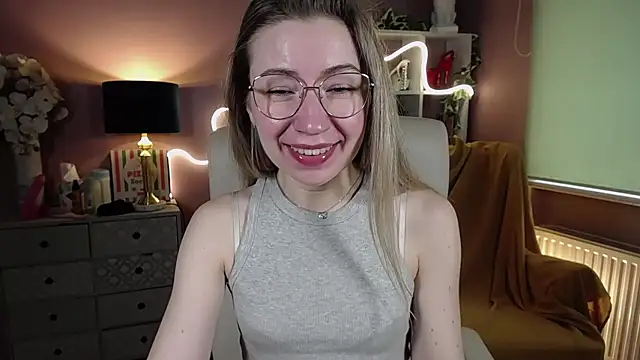 Mia Tasty online show from February 2025 10:47:02 AM