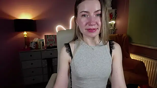 Mia Tasty online show from March 2025 08:18:02 PM