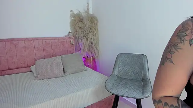 Snapshot of Sofiawilson_ chatting on September 2025 12:52:01 PM Sofiawilson online show from September 2025 12:52:01 PM