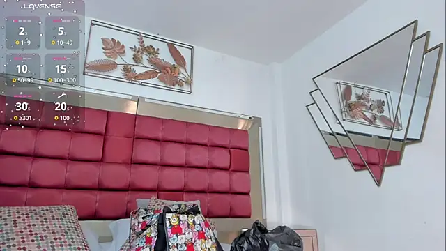 Snapshot of BonnieCute_ chatting on October 2025 12:19:01 AM BonnieCute online show from October 2025 12:19:01 AM