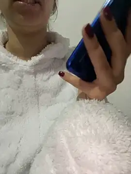 Snapshot of farah-36 chatting on November 2025 08:30:02 PM farah-36 online show from November 2025 08:30:02 PM