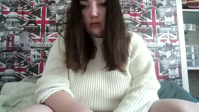 Lynylou online show from October 2025 09:42:01 AM