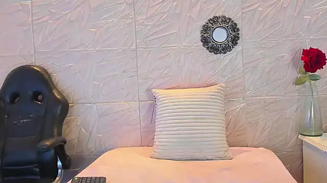 paula  cruzz online show from December 2024 08:53:01 PM