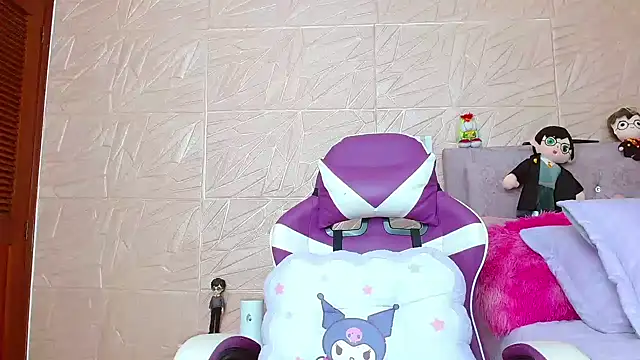 Snapshot of kendallsweet7 chatting on October 2025 07:44:02 PM kendallsweet7 online show from October 2025 07:44:02 PM