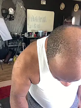 Snapshot of bigshh8 chatting on November 2025 07:46:02 PM bigshh8 online show from November 2025 07:46:02 PM