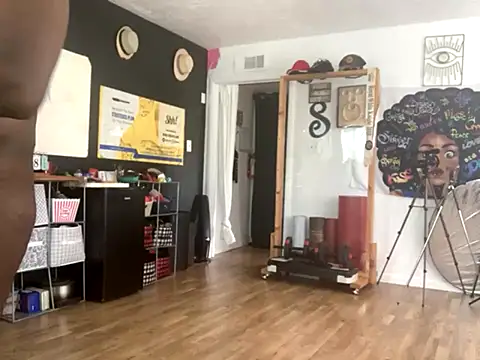 Snapshot of bigshh8 chatting on November 2025 10:54:01 PM bigshh8 online show from November 2025 10:54:01 PM