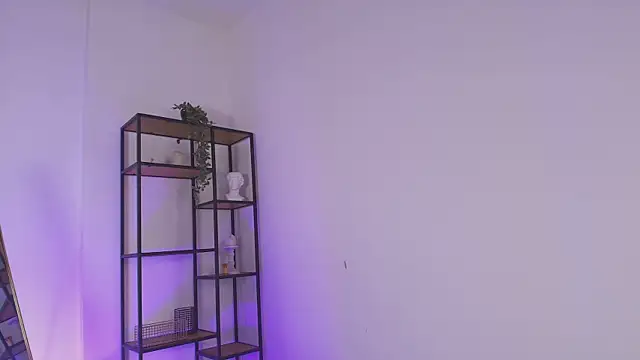 Snapshot of FoxieJullia chatting on January 2025 12:36:01 PM FoxieJullia online show from January 2025 12:36:01 PM