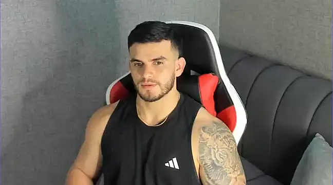 Ricardogo19 online show from December 2024 11:42:01 PM