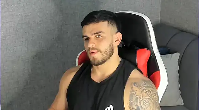 Ricardogo19 online show from January 2025 11:33:02 PM