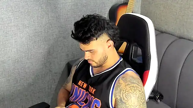 Snapshot of Ricardogo19 chatting on October 2025 07:23:01 PM Ricardogo19 online show from October 2025 07:23:01 PM