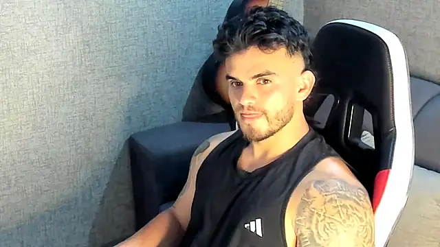 Snapshot of Ricardogo19 chatting on October 2025 11:37:02 PM Ricardogo19 online show from October 2025 11:37:02 PM