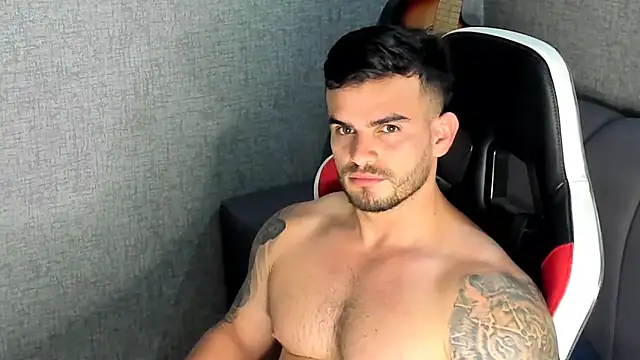 Snapshot of Ricardogo19 chatting on November 2025 04:27:02 PM Ricardogo19 online show from November 2025 04:27:02 PM