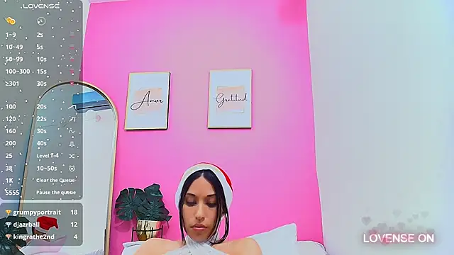 yourcuteneighbourr online show from December 2024 09:18:02 AM