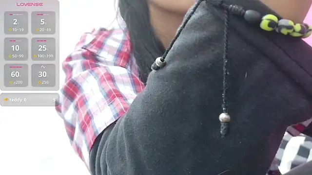 yourcuteneighbourr online show from November 2025 02:45:02 AM