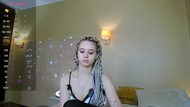 Valerie Woods online show from December 2024 09:17:02 AM