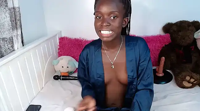 Tee Raven online show from February 2025 11:06:01 PM