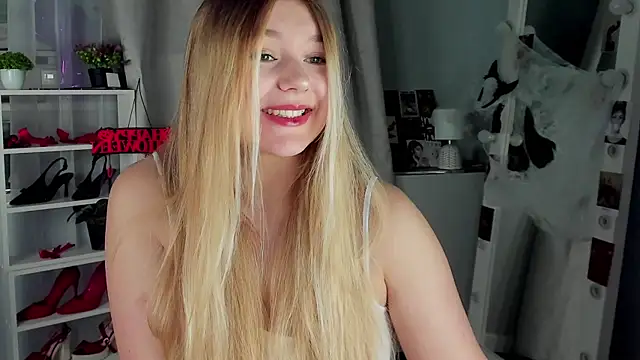 Rebecca Kelly online show from November 2025 02:35:02 AM