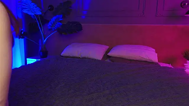 Snapshot of Liv_Fay chatting on October 2025 02:37:01 PM Liv Fay online show from October 2025 02:37:01 PM