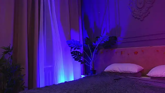 Snapshot of Liv_Fay chatting on October 2025 04:50:01 PM Liv Fay online show from October 2025 04:50:01 PM