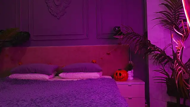 Snapshot of Liv_Fay chatting on November 2025 02:16:02 PM Liv Fay online show from November 2025 02:16:02 PM