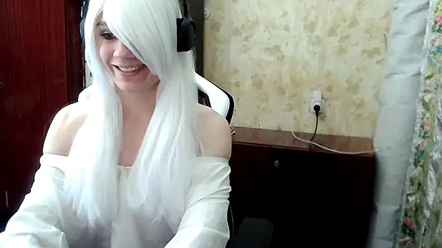 Snapshot of HilmarZ chatting on October 2025 03:56:02 PM HilmarZ online show from October 2025 03:56:02 PM