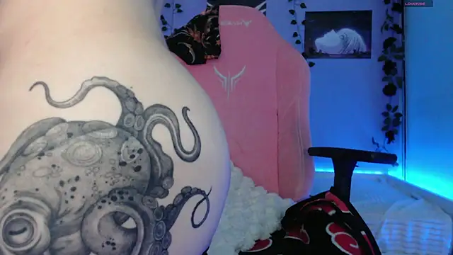 Scarlettsrorm online show from February 2025 05:12:01 AM