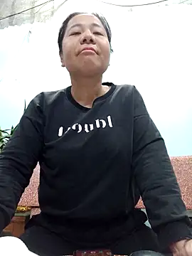 Snapshot of Queen_18200 chatting on March 2025 07:07:02 AM Queen 18200 online show from March 2025 07:07:02 AM