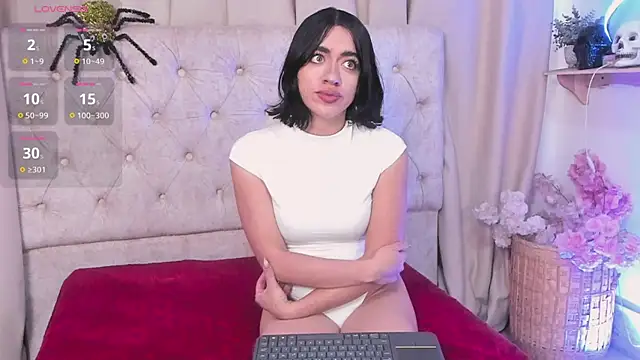 KasiaNoir  online show from October 2025 12:17:02 PM