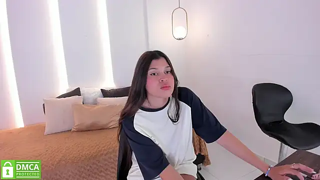 Snapshot of nami_hot04 chatting on January 2025 09:07:01 PM nami hot04 online show from January 2025 09:07:01 PM