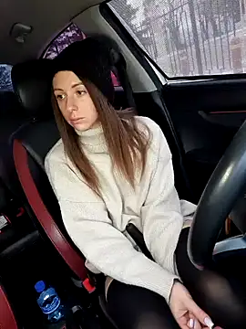 Snapshot of Marii_Ann chatting on February 2025 01:43:02 PM Marii Ann online show from February 2025 01:43:02 PM