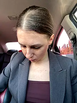 Snapshot of Marii_Ann chatting on September 2025 12:18:01 PM Marii Ann online show from September 2025 12:18:01 PM