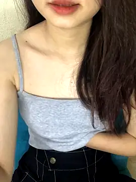 Snapshot of YEESE199 chatting on December 2024 05:11:01 PM YEESE199 online show from December 2024 05:11:01 PM