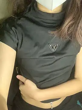 Snapshot of YEESE199 chatting on January 2025 03:18:02 PM YEESE199 online show from January 2025 03:18:02 PM